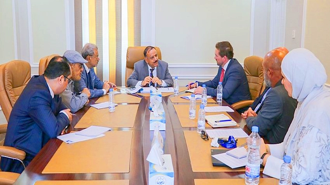 وزير النقل يبحث مع شركة أمريكية مشروع تعزيز أمن الطيران المدني